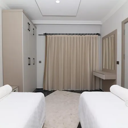 Sky ヴィラ デムレ